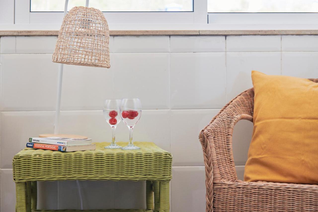 Central & Sunny 2Br Apt Near Beach, By Timecooler Setúbal Exteriér fotografie