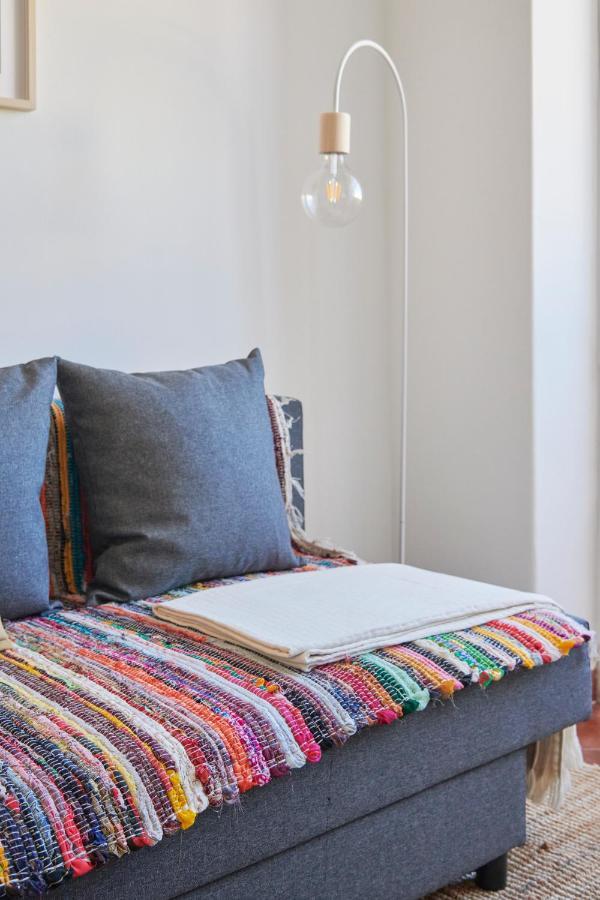 Central & Sunny 2Br Apt Near Beach, By Timecooler Setúbal Exteriér fotografie